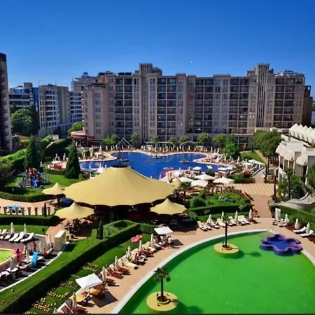 Private In 5 Star - Family شقة